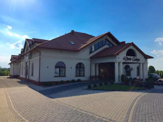 Отель Hotel Dwór Galicja Сталёва-Воля-5